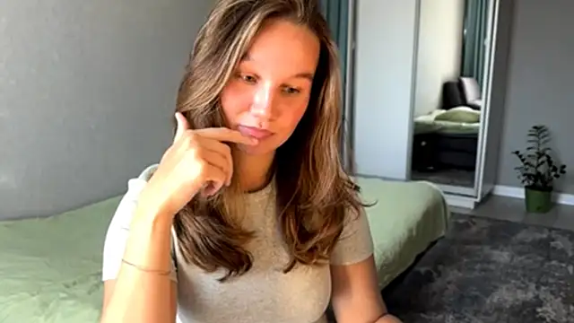 secretnaya girl online show from 9, 6, 2026