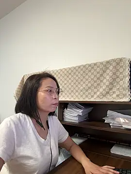 lisha521 online show from 10, 6, 2026