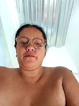Snapshot of Samanta-42 chatting on 1, 6, 2026 Samanta-42 online show from 1, 6, 2026