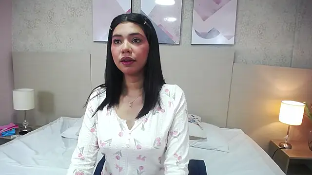 Nathy Pelaez online show from 17, 4, 2026