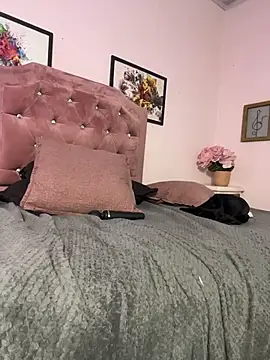 Maggiee 1 online show from 23, 7, 2026