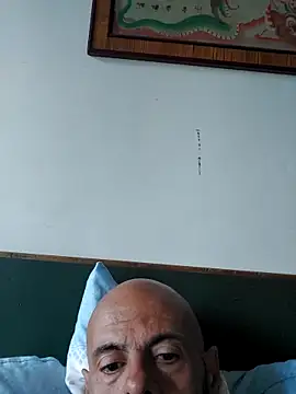 Snapshot of merenda2105 chatting on 25, 5, 2026 merenda2105 online show from 25, 5, 2026
