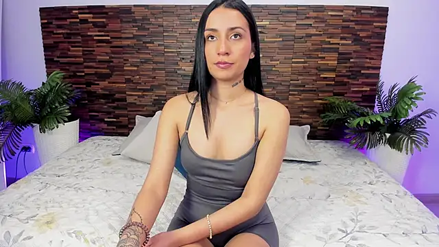 Snapshot of valkiriia__ chatting on 5, 5, 2026 valkiriia online show from 5, 5, 2026
