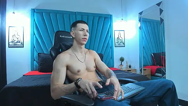 Snapshot of OliverThompsonJS chatting on 9, 5, 2026 OliverThompsonJS online show from 9, 5, 2026