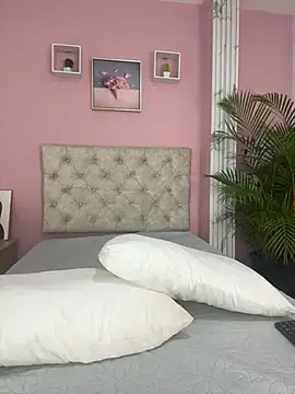 Snapshot of caro_lovings chatting on 2, 7, 2026 caro lovings online show from 2, 7, 2026