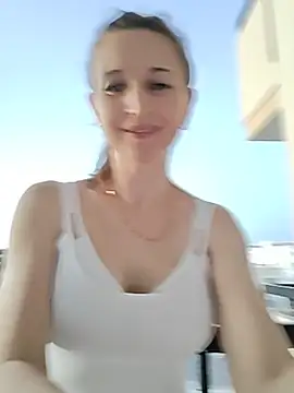 Snapshot of irresistibelle chatting on 18, 6, 2026 irresistibelle online show from 18, 6, 2026