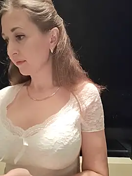 Snapshot of irresistibelle chatting on 15, 7, 2026 irresistibelle online show from 15, 7, 2026