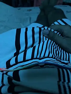 luciferthedevilqwer online show from 20, 4, 2026