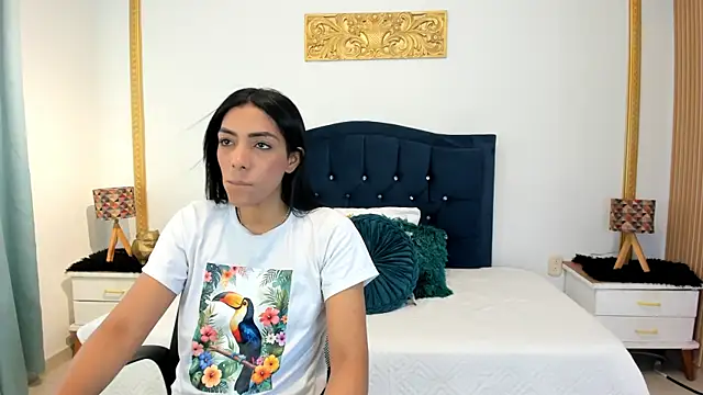 Snapshot of AmberKayleigh chatting on 8, 7, 2026 AmberKayleigh online show from 8, 7, 2026