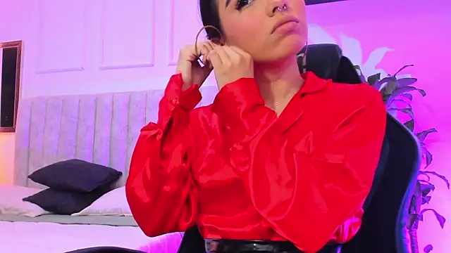 isabella hv online show from 9, 6, 2026