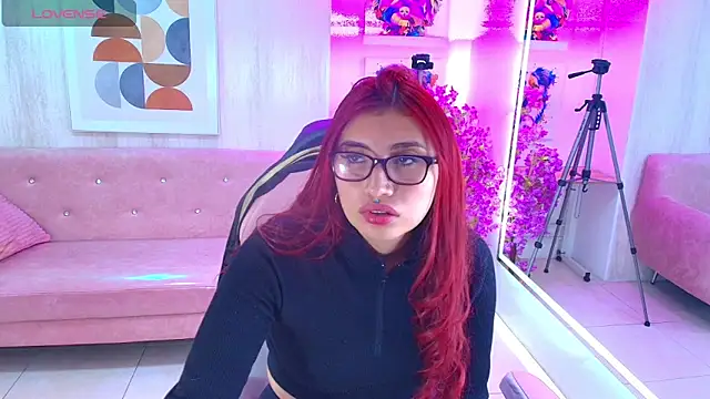 Snapshot of Sofi_monroeee chatting on 29, 5, 2026 Sofi monroeee online show from 29, 5, 2026