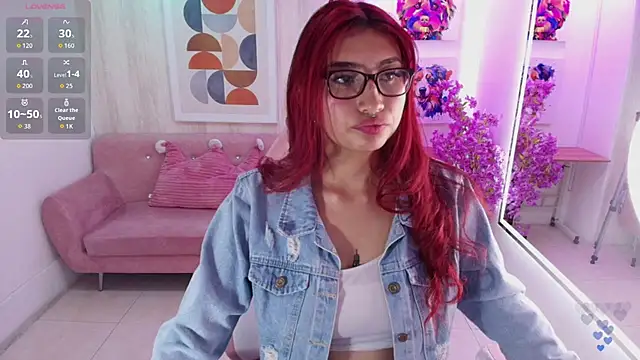 Snapshot of Sofi_monroeee chatting on 6, 6, 2026 Sofi monroeee online show from 6, 6, 2026