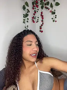 Daphnne Curly online show from 15, 5, 2026