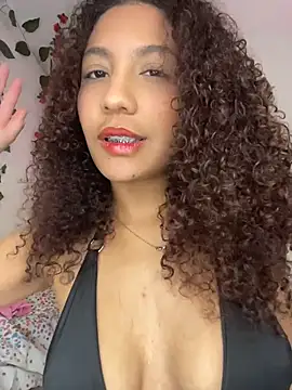 Daphnne Curly online show from 19, 6, 2026
