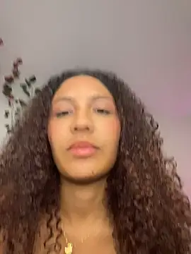 Daphnne Curly online show from 3, 7, 2026