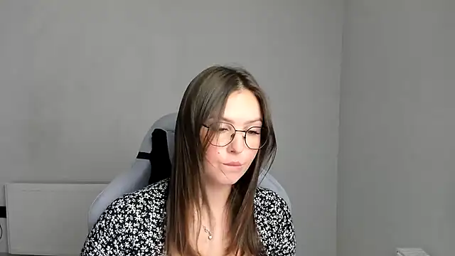 Regina cute  online show from 29, 6, 2026