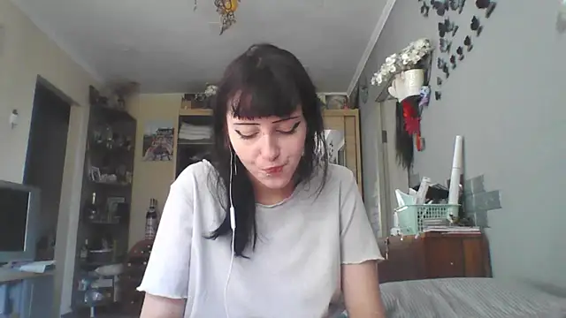 Snapshot of ChargedReign chatting on 27, 6, 2026 ChargedReign online show from 27, 6, 2026