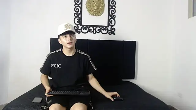 Snapshot of LunayDream chatting on 11, 5, 2026 LunayDream online show from 11, 5, 2026
