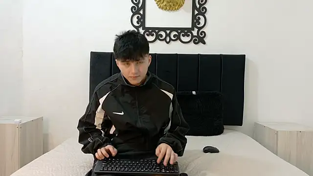Snapshot of LunayDream chatting on 23, 5, 2026 LunayDream online show from 23, 5, 2026