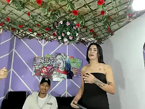 Snapshot of DAHNE_HOT_ chatting on 4, 6, 2026 DAHNE HOT online show from 4, 6, 2026