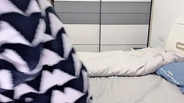 01knioka online show from 23, 4, 2026