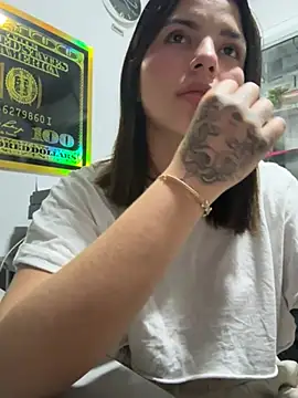 Mia Tylor01 online show from 4, 7, 2026