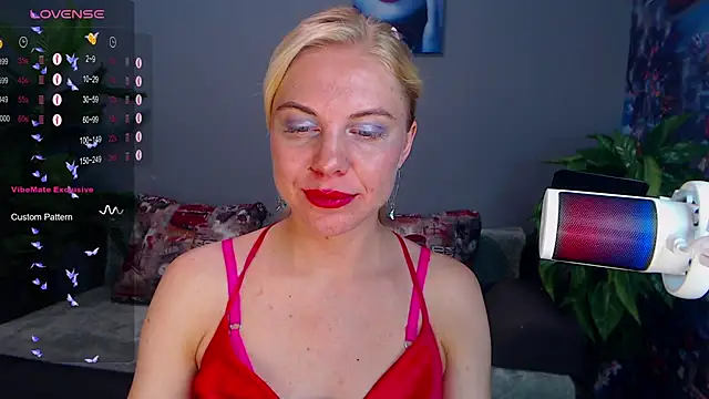 Snapshot of FromRussia chatting on 25, 6, 2026 FromRussia online show from 25, 6, 2026