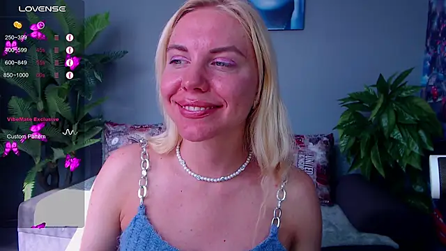 Snapshot of FromRussia chatting on 6, 7, 2026 FromRussia online show from 6, 7, 2026