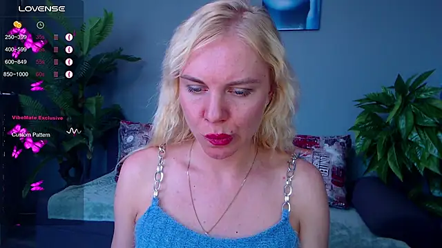 Snapshot of FromRussia chatting on 9, 7, 2026 FromRussia online show from 9, 7, 2026