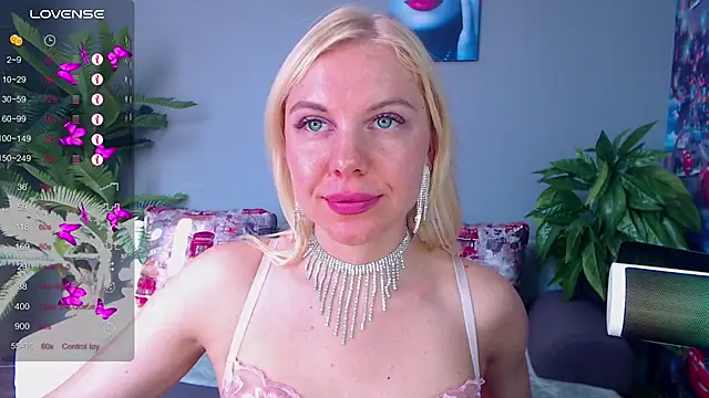 Snapshot of FromRussia chatting on 15, 7, 2026 FromRussia online show from 15, 7, 2026