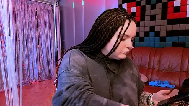 Snapshot of CatherineClaire chatting on 10, 6, 2026 CatherineClaire online show from 10, 6, 2026