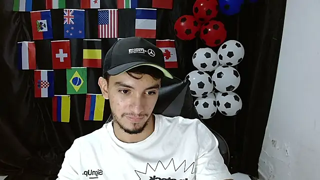 Snapshot of dante_18cm_ chatting on 16, 7, 2026 dante 18cm online show from 16, 7, 2026