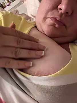 curvymilfmicha online show from 21, 4, 2026