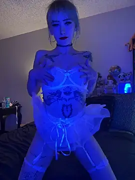 ambvlantMia online show from 22, 4, 2026