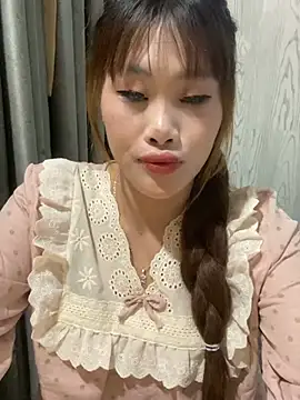 Snapshot of Ly-sexyy chatting on 5, 5, 2026 Ly-sexyy online show from 5, 5, 2026