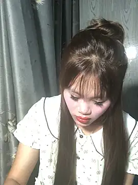 Snapshot of Ly-sexyy chatting on 18, 5, 2026 Ly-sexyy online show from 18, 5, 2026