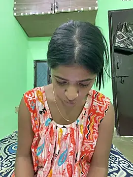 Snapshot of hot-couple-0 chatting on 13, 6, 2026 hot-couple-0 online show from 13, 6, 2026