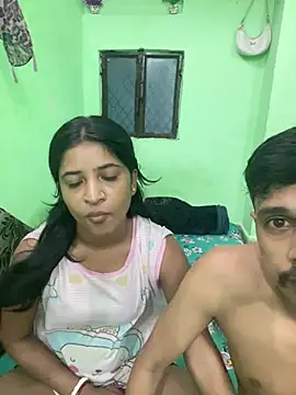 hot-couple-0 online show from 5, 7, 2026