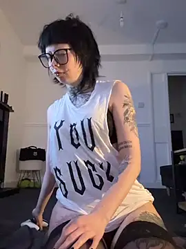 Snapshot of Cherry_Bomb_xoxo chatting on 9, 5, 2026 Cherry Bomb xoxo online show from 9, 5, 2026