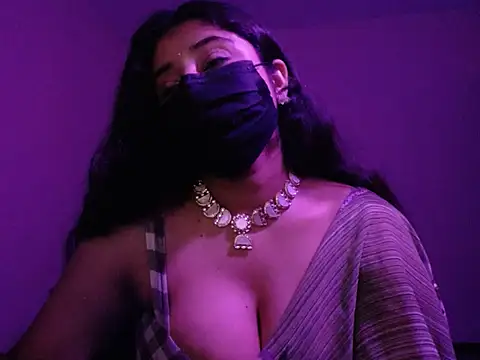 -Queenie online show from 10, 6, 2026