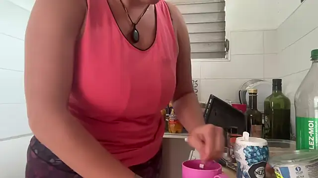 Snapshot of BabouK9712 chatting on 26, 4, 2026 BabouK9712 online show from 26, 4, 2026