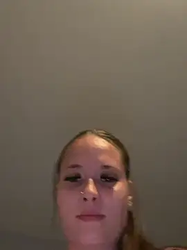 Snapshot of Poppylooloo chatting on 24, 7, 2026 Poppylooloo online show from 24, 7, 2026