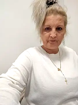 Divineblond online show from 29, 10, 2025