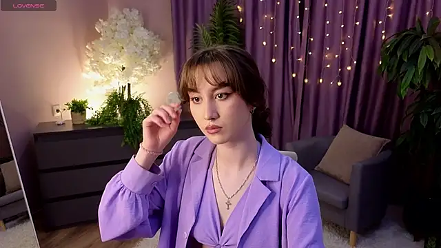 LouiseEvans online show from 28, 4, 2026