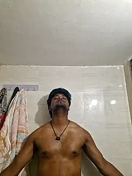 Snapshot of Gujju_here chatting on 5, 5, 2026 Gujju here online show from 5, 5, 2026