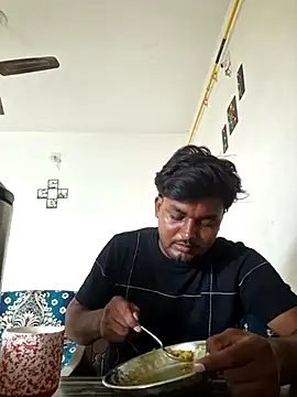 Snapshot of Gujju_here chatting on 6, 5, 2026 Gujju here online show from 6, 5, 2026