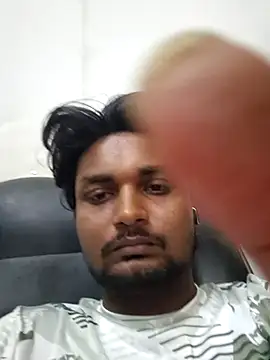 Snapshot of Gujju_here chatting on 4, 8, 2026 Gujju here online show from 4, 8, 2026