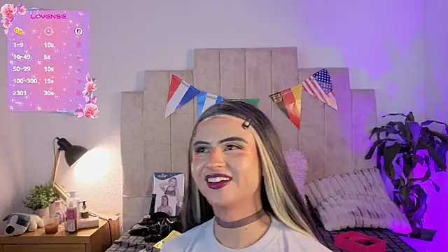 Emily hall19 online show from 17, 7, 2026
