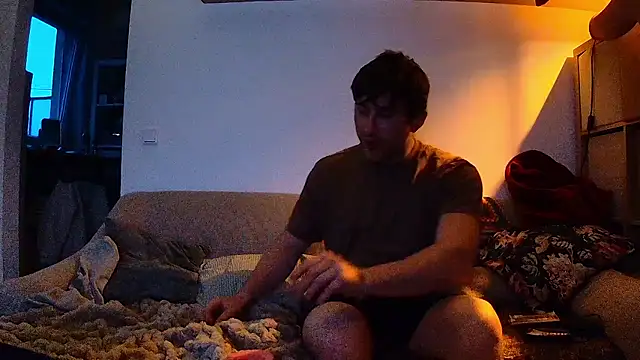 Goldensummar online show from 26, 4, 2026