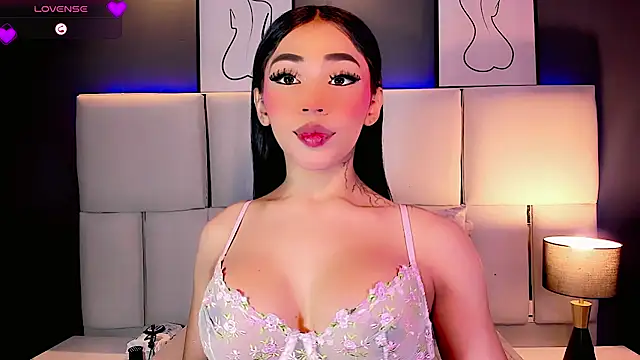 Snapshot of Aleisha_Beaumont chatting on 17, 7, 2026 Aleisha Beaumont online show from 17, 7, 2026
